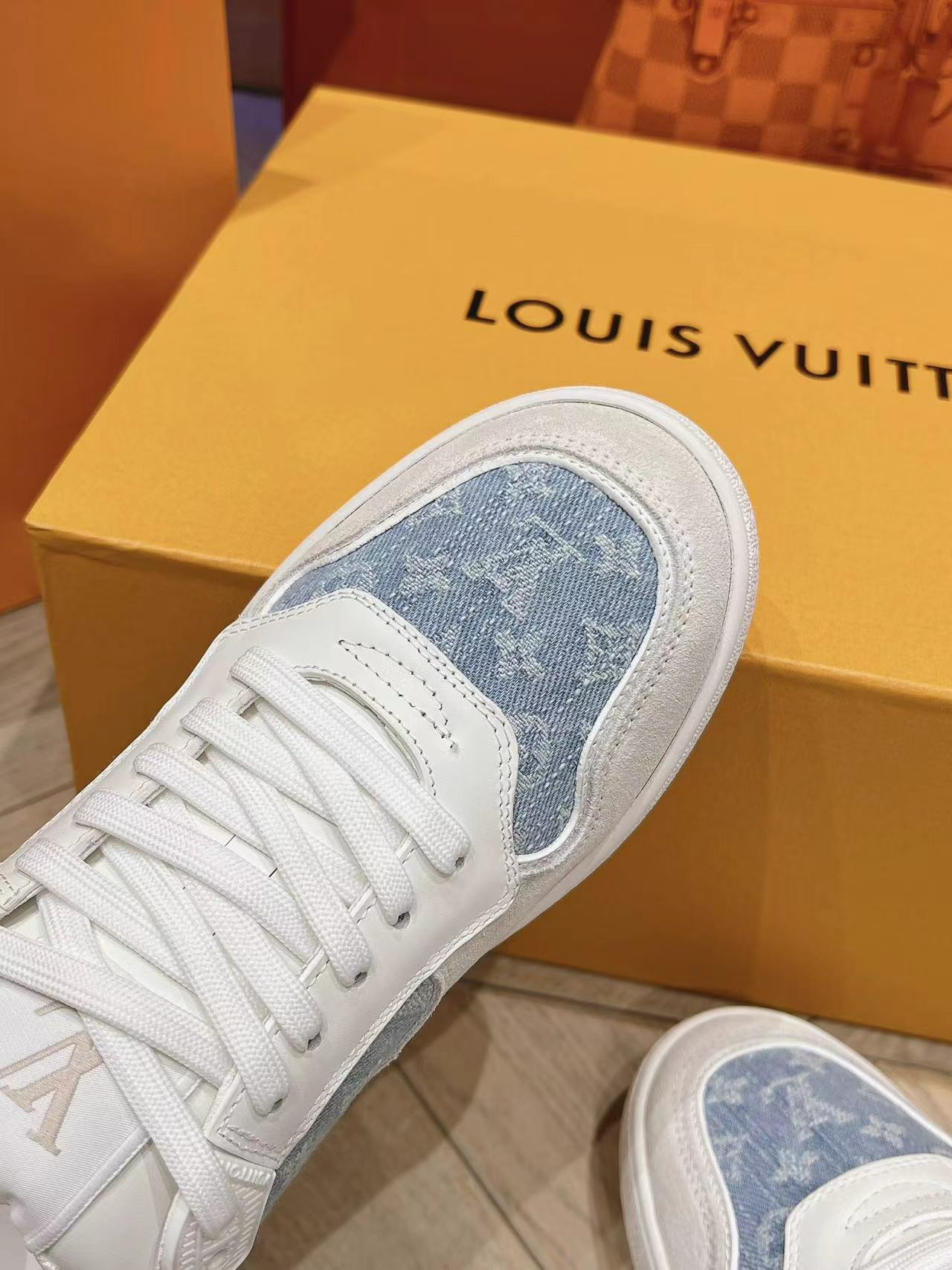 UA LV Stadium Sneaker