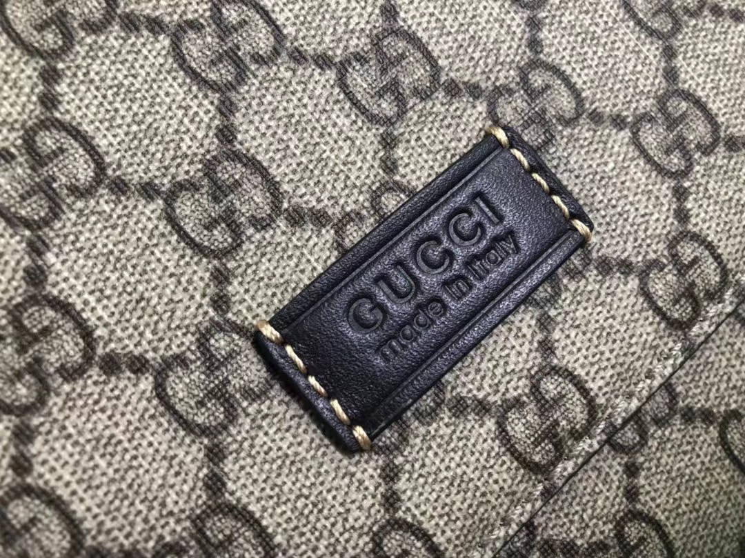 G*u*i GG PLUS DIAPER BAG 44x28x14cm