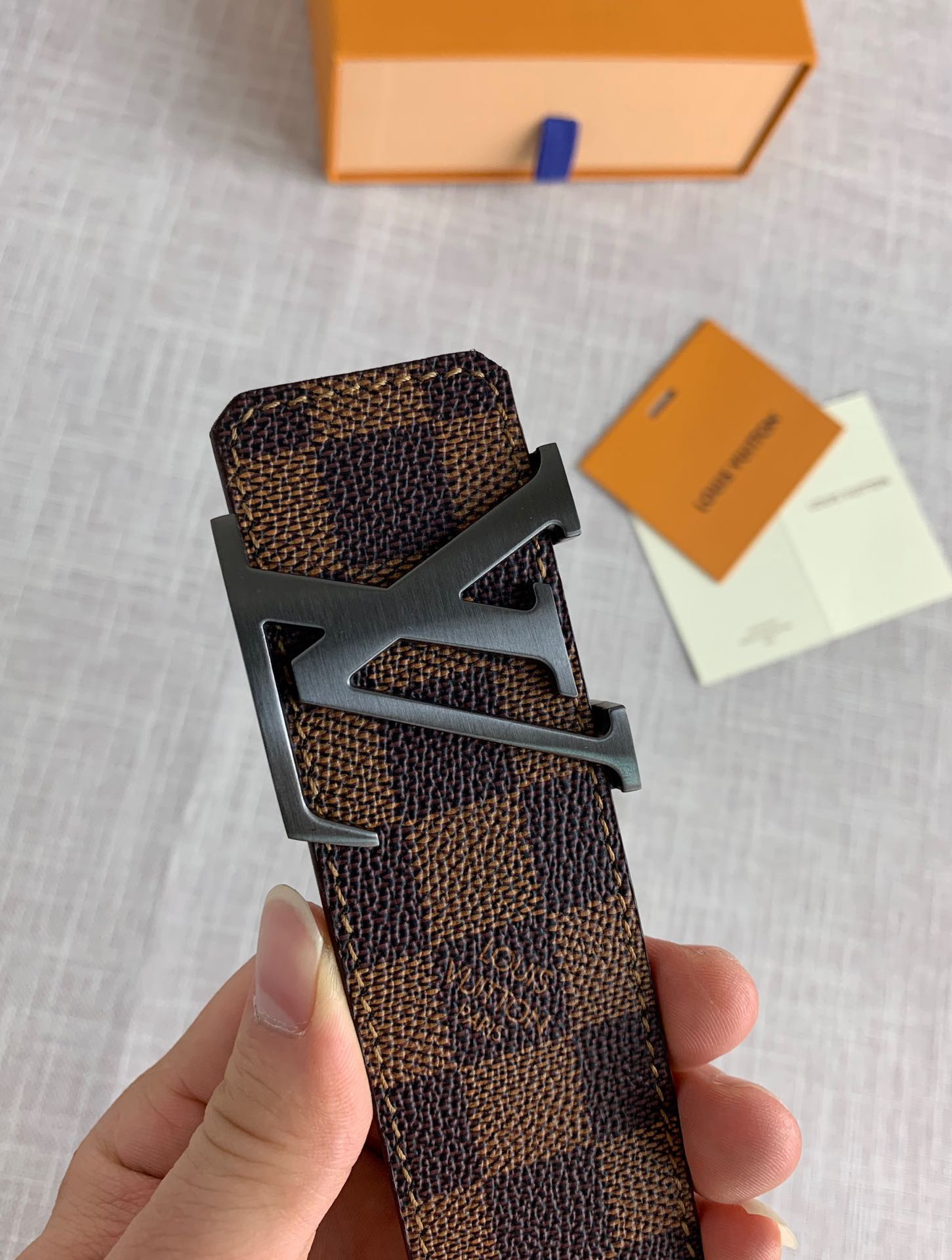 LV L0*is V*t0n 40MM BELT