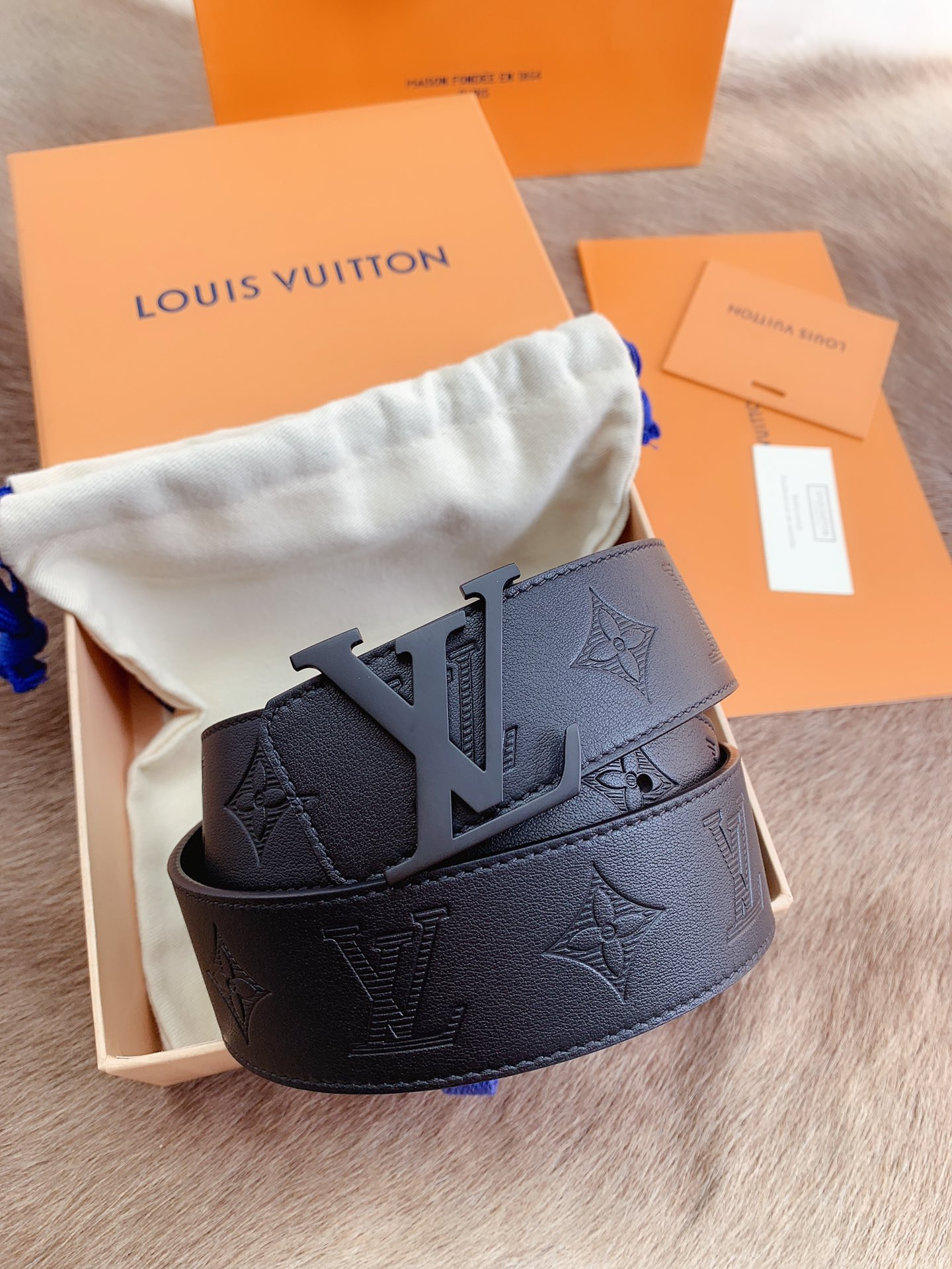 LV L0*is V*t0n 40MM BELT
