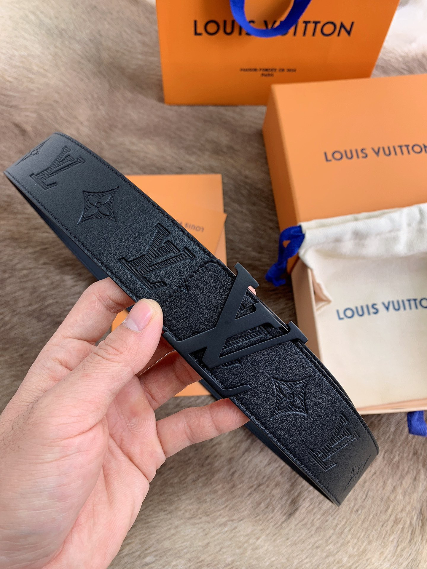 LV L0*is V*t0n 40MM BELT