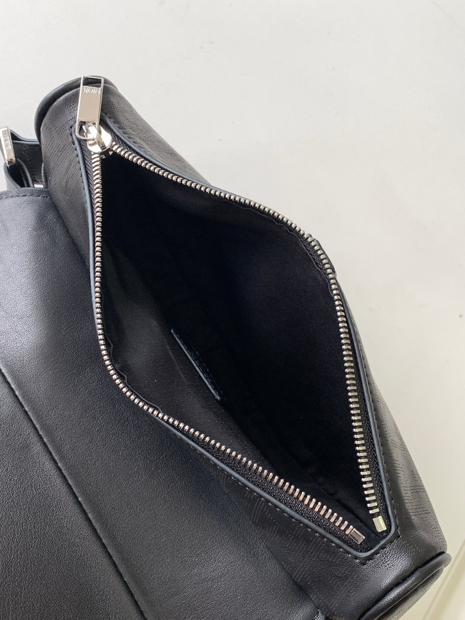 Ch**an D*0r D*0r HOMME Bags Leather Black 26 x 19 x 4.5 cm