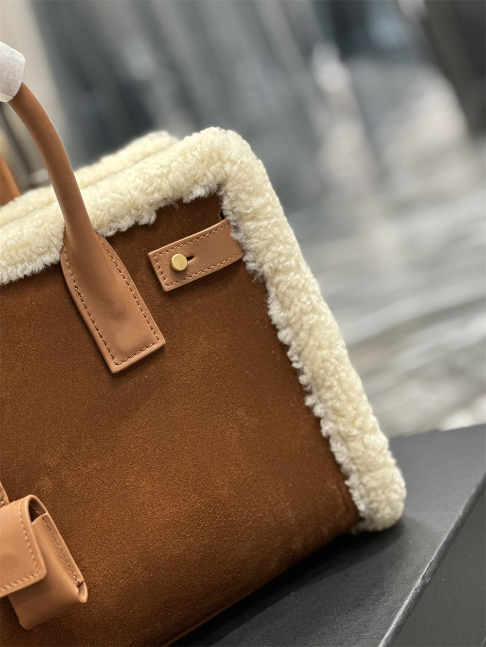 Y*L SAC DE JOUR S*pPLE BABY IN SUEDE AND SHEARLING DARK CIGAR AND NATURAL BEIGE