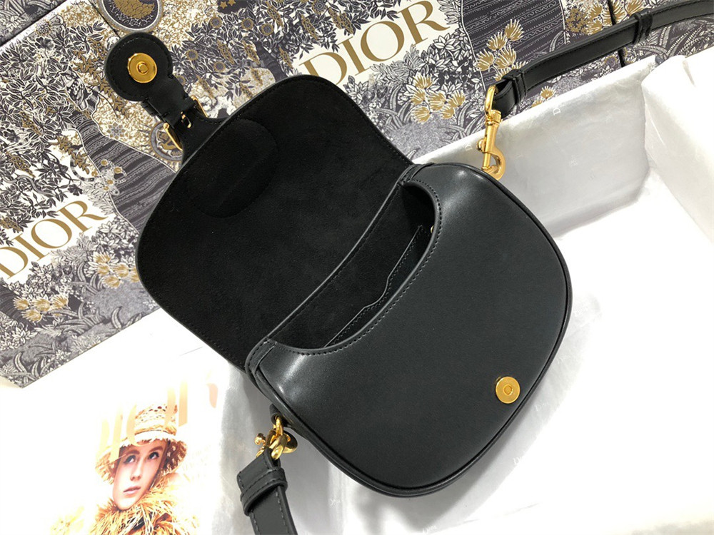 MEDIUM D*0r BOBBY BAG Black Box Calfskin