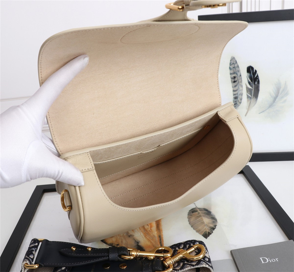 MEDIUM D*0r BOBBY BAG Beige Box Calfskin