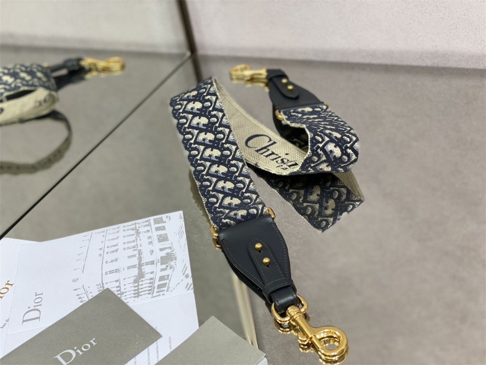 LARGE D*0r BOBBY BAG White Box Calfskin