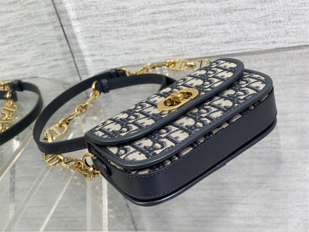 SMALL 30 MONTAIGNE AVENUE BAG Blue D*0r Oblique Jacquard