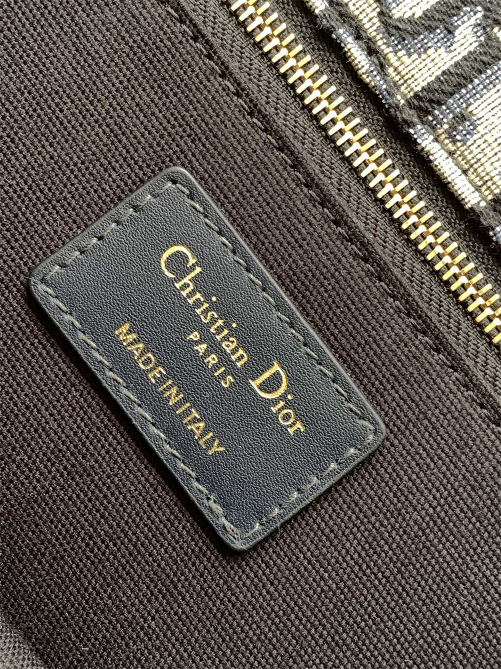 D*0r 30 MONTAIGNE EAST-WEST BAG WITH CHAIN Blue D*0r Oblique Jacquard 25x16.5x8 cm