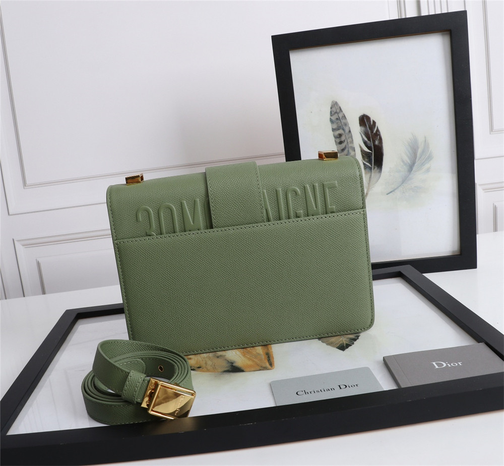 D*0r 30 MONTAIGNE CHAIN BAG Grained Green