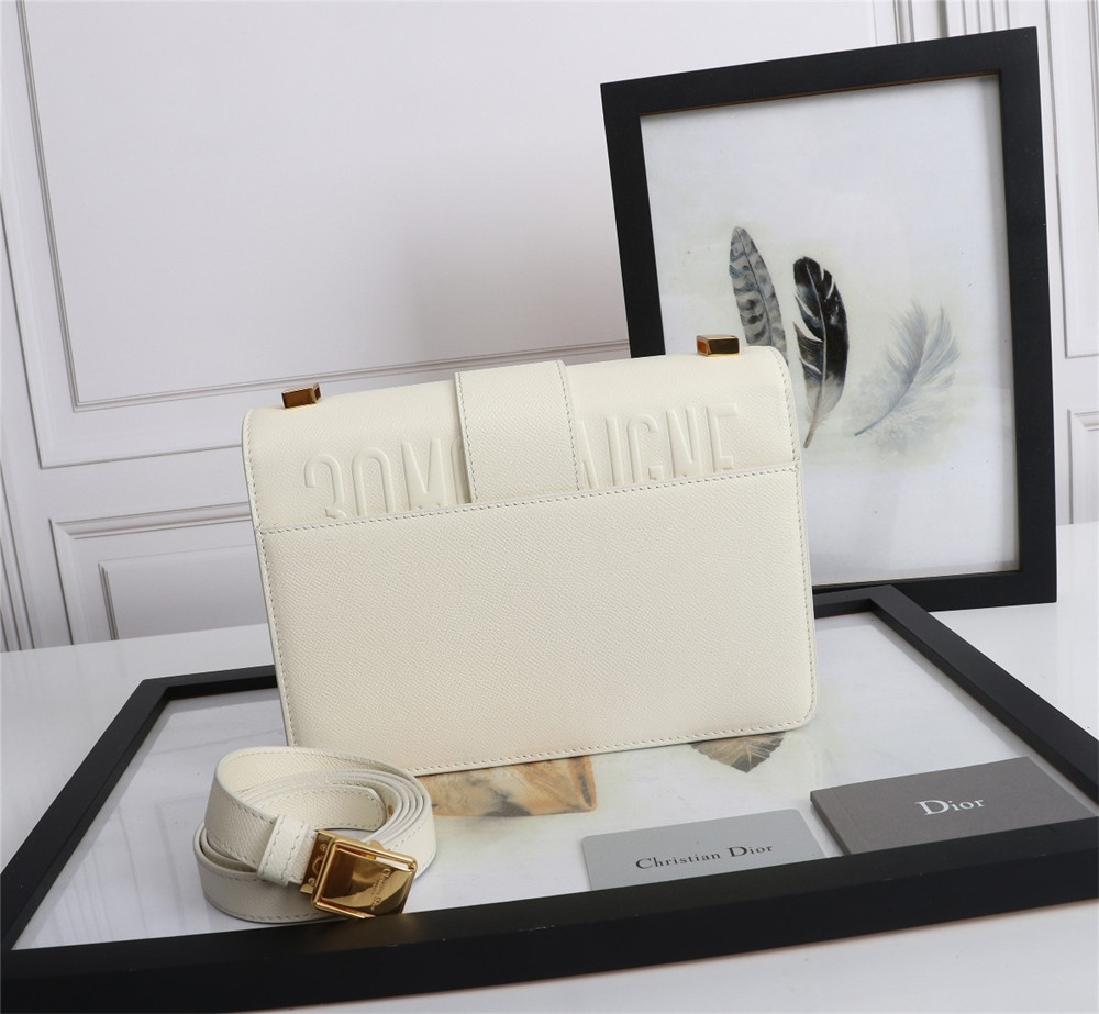 D*0r 30 MONTAIGNE CHAIN BAG Grained White