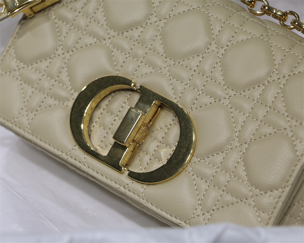 SMALL D*0r CARO BAG Beige S*pple Cannage Calfskin 20 x 12 x 7 cm