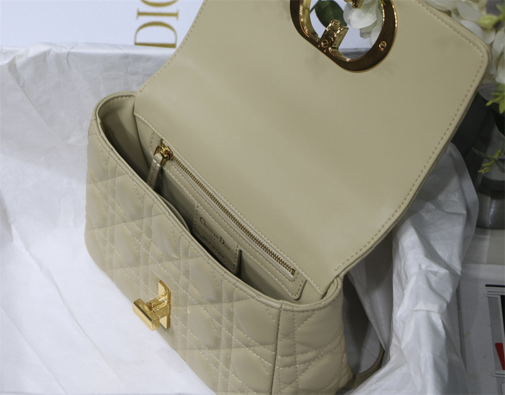 SMALL D*0r CARO BAG Beige S*pple Cannage Calfskin 20 x 12 x 7 cm