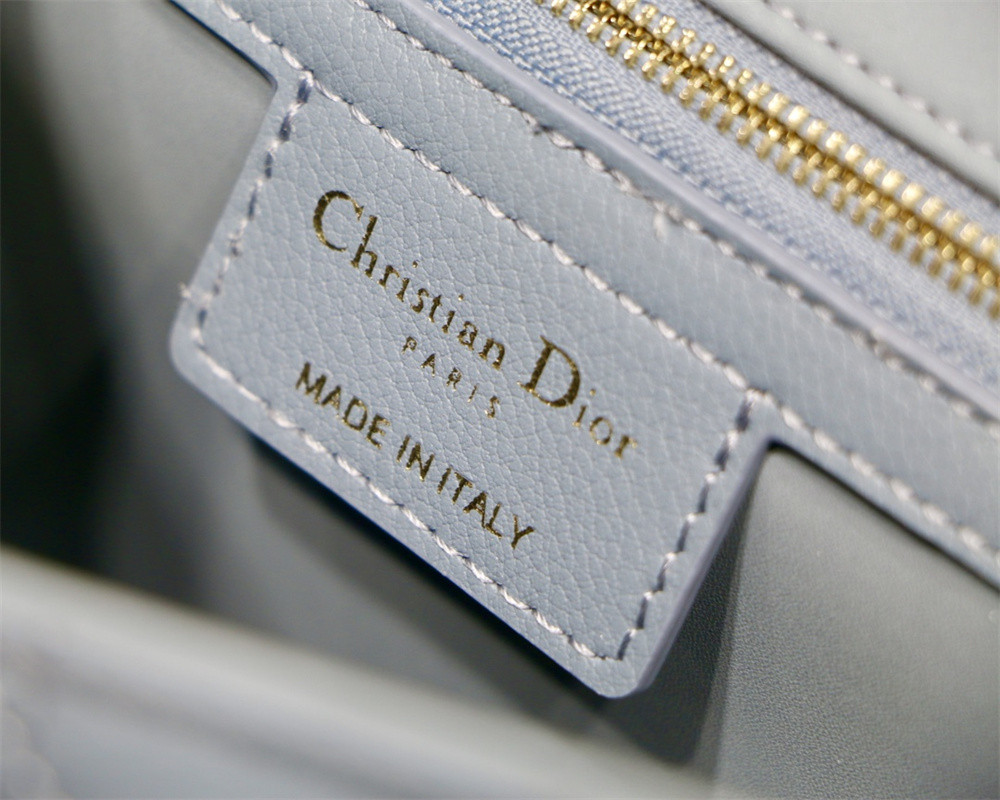 LARGE D*0r CARO BAG Light Blue S*pple Cannage Calfskin 29 x 18 x 10 cm