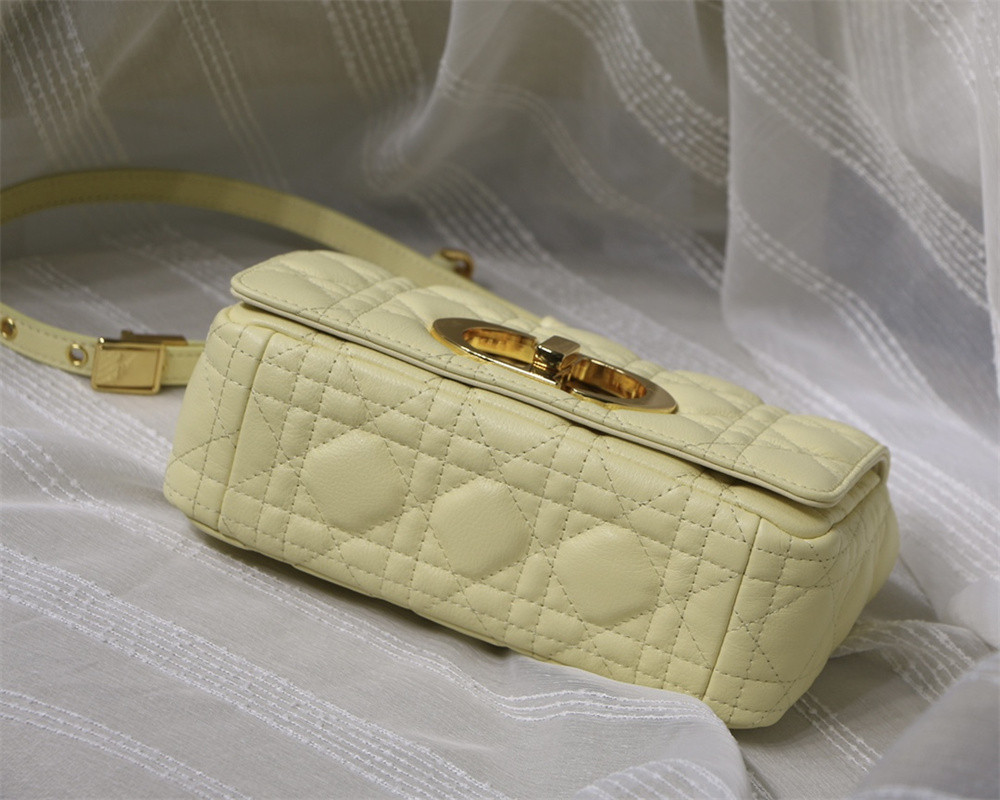 SMALL D*0r CARO BAG Light Yellow S*pple Cannage Calfskin 20 x 12 x 7 cm