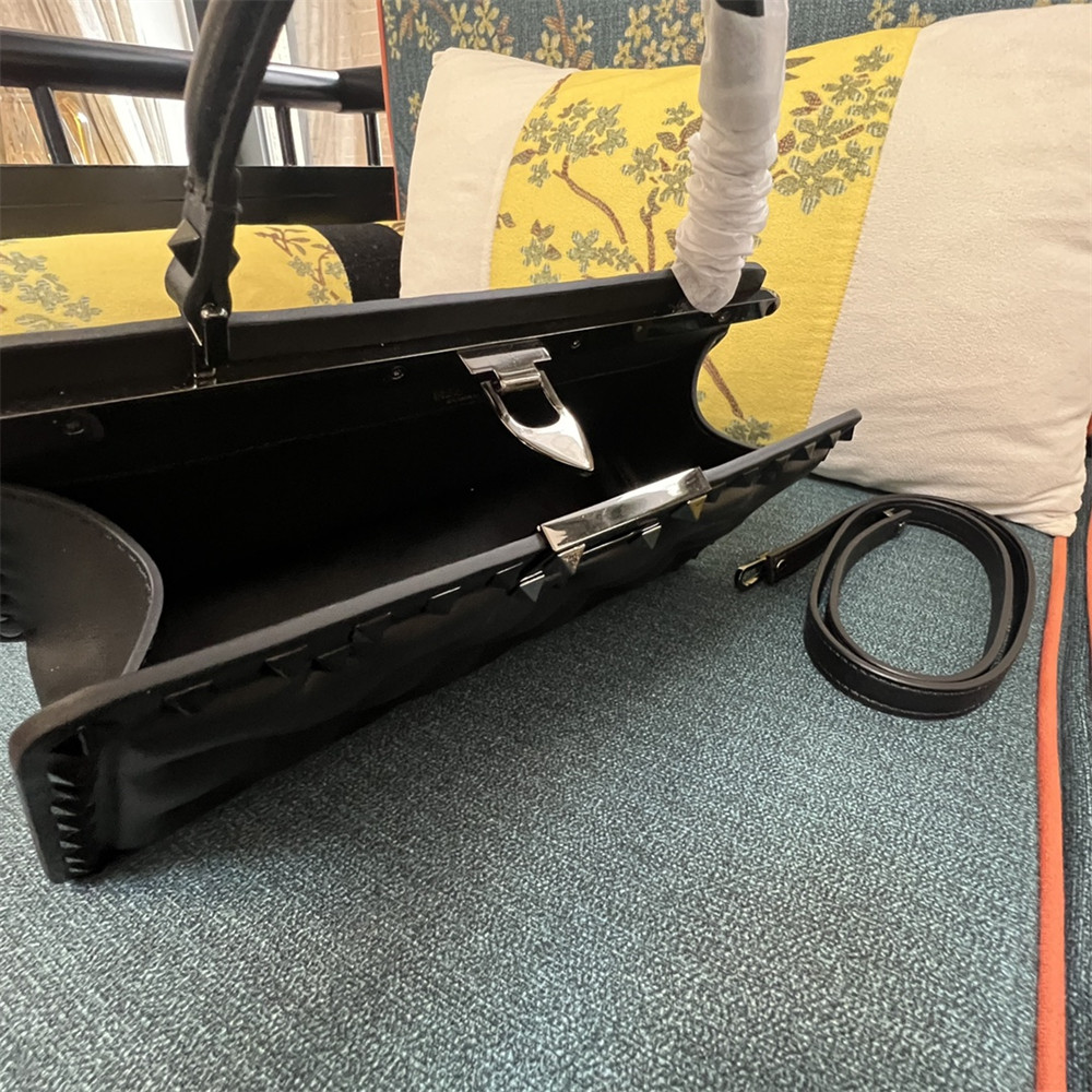 va*t*no GARAVANI ROCKSTUD PADDED NAPPA HANDBAG BLACK