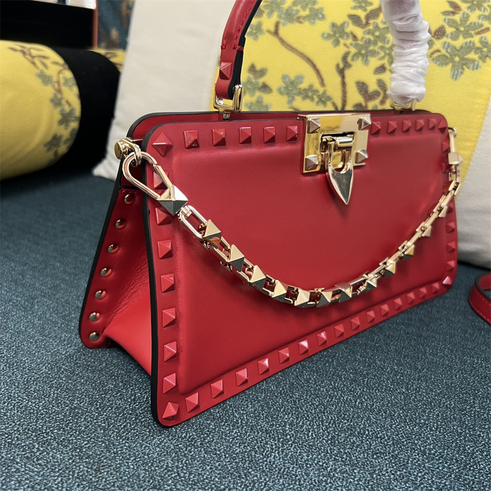 va*t*no GARAVANI ROCKSTUD23 smooth calfskin handbag Red
