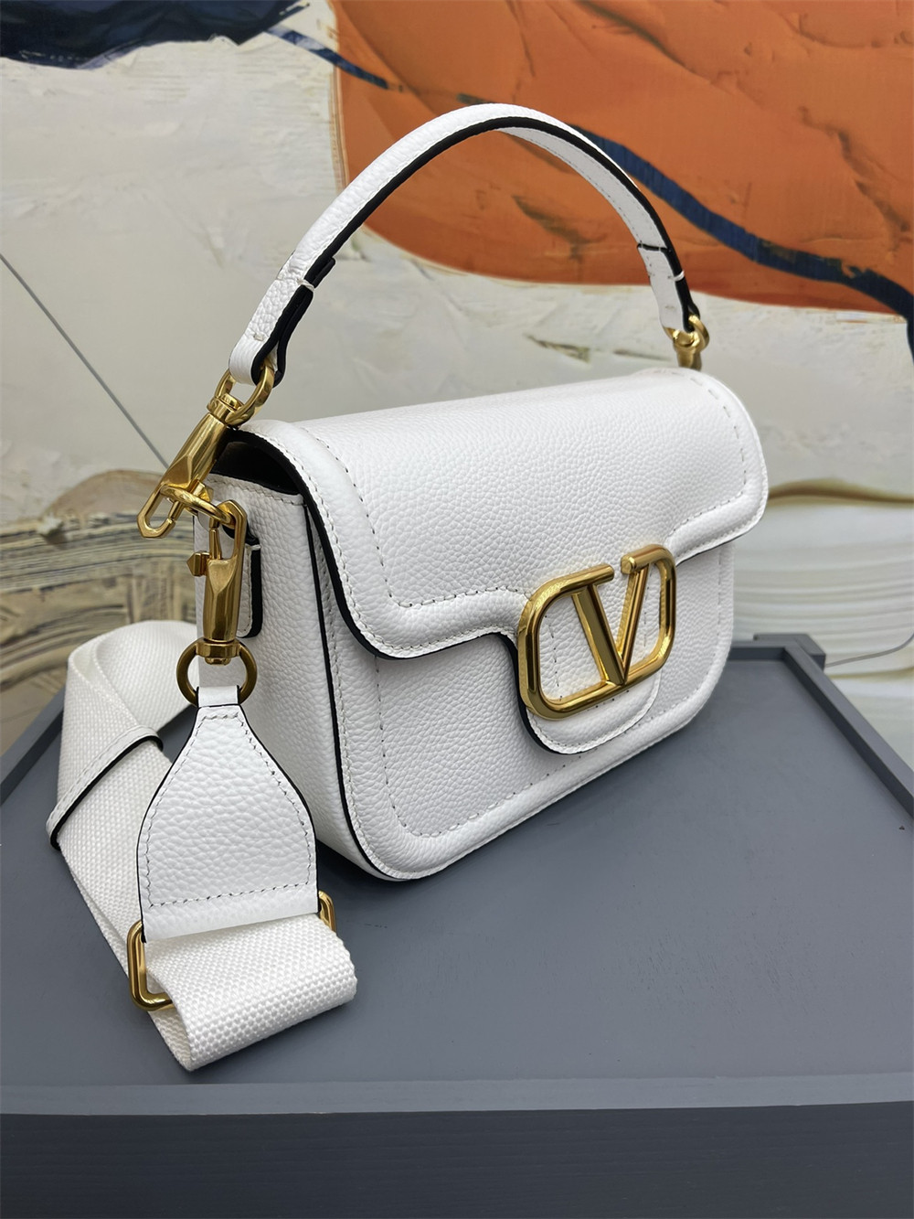 va*t*no GARAVANI ALLTIME GRAINY CALFSKIN SHOULDER BAG IVORY 23.5x18X8cm