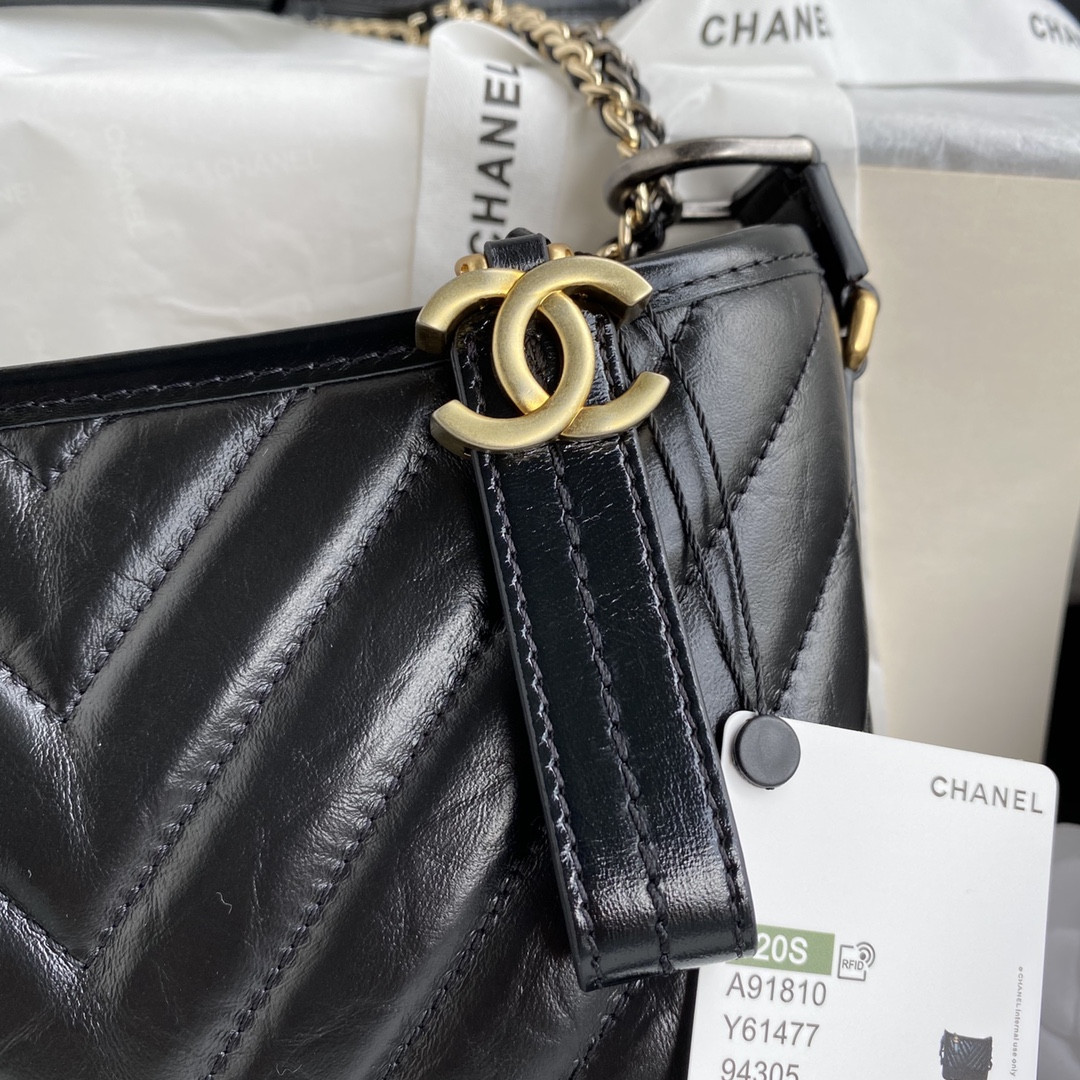 Ch*el Gabrielle SMALL BLACK 20 x 15 x 8cm