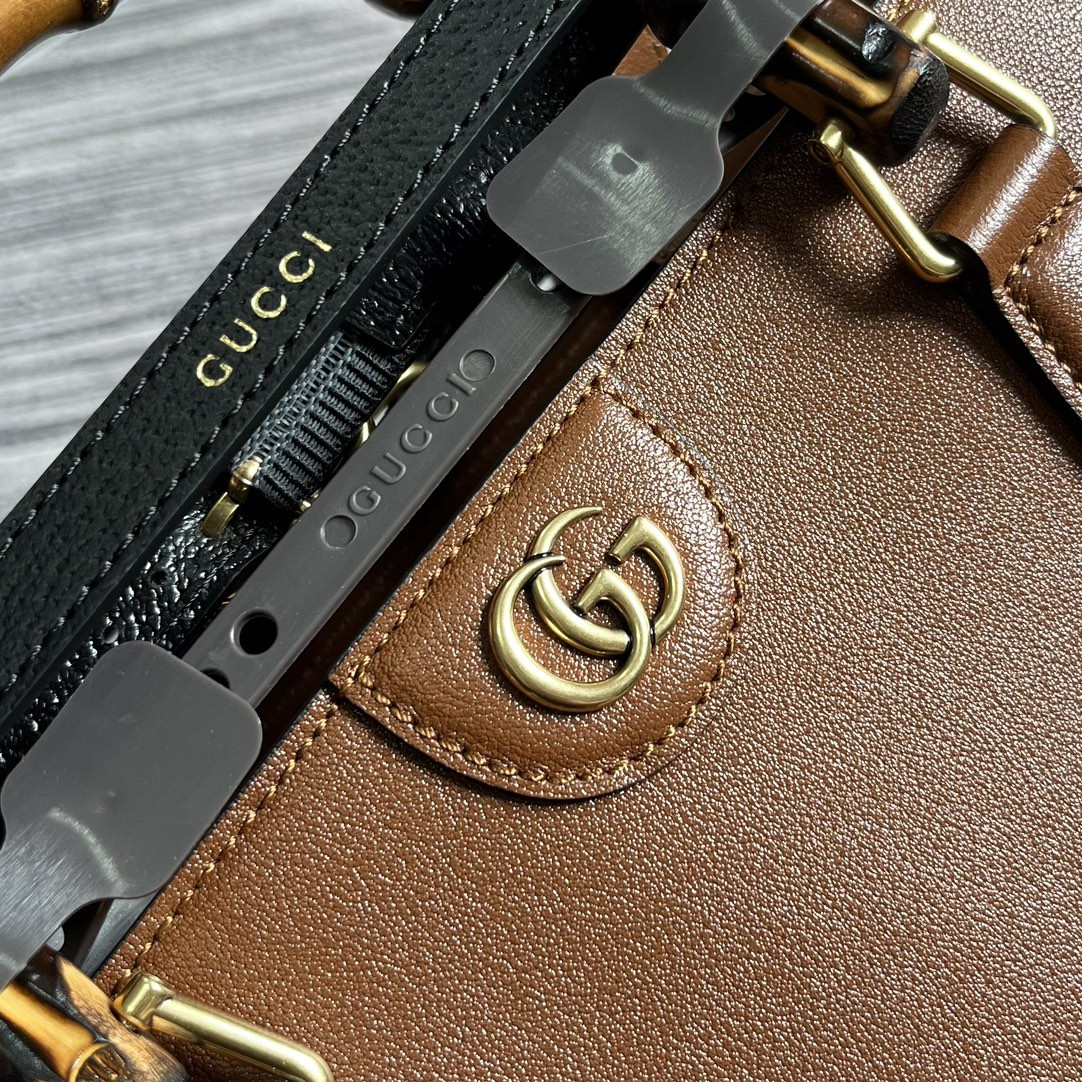 G*u*i DIANA LARGE TOTE BAG Brown 40W x 34H x 21D CM