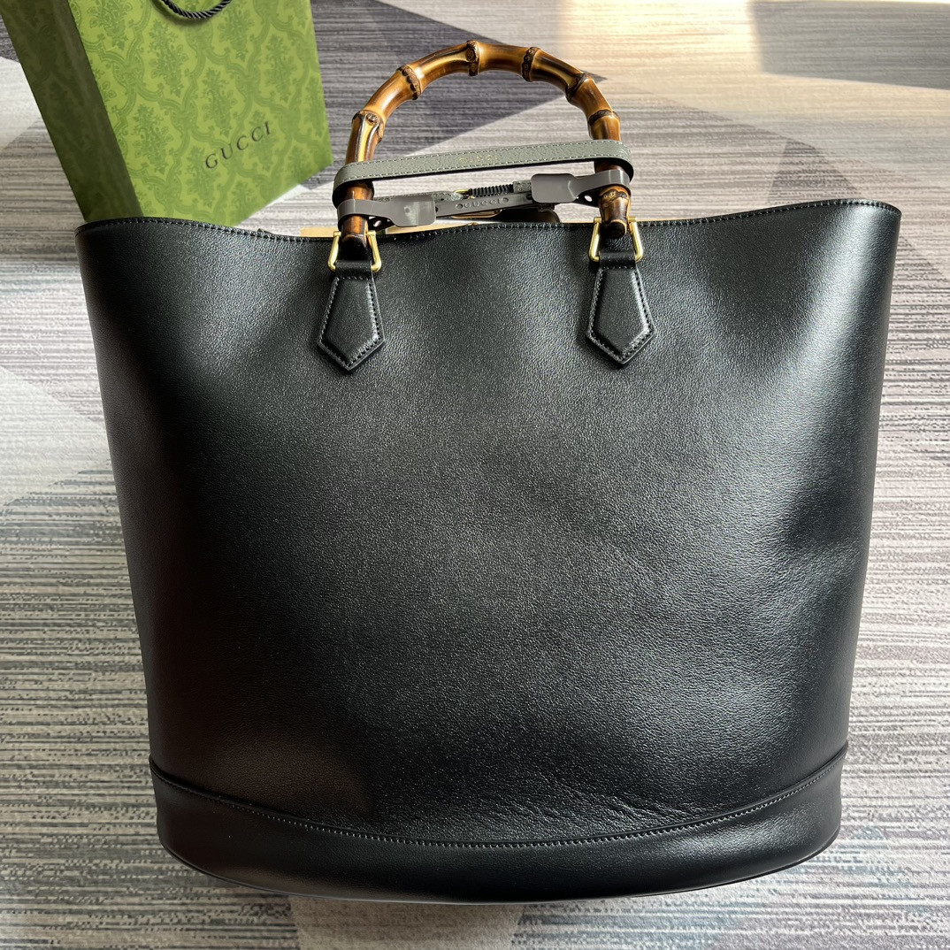 G*u*i DIANA LARGE TOTE BAG Black 40W x 34H x 21D CM