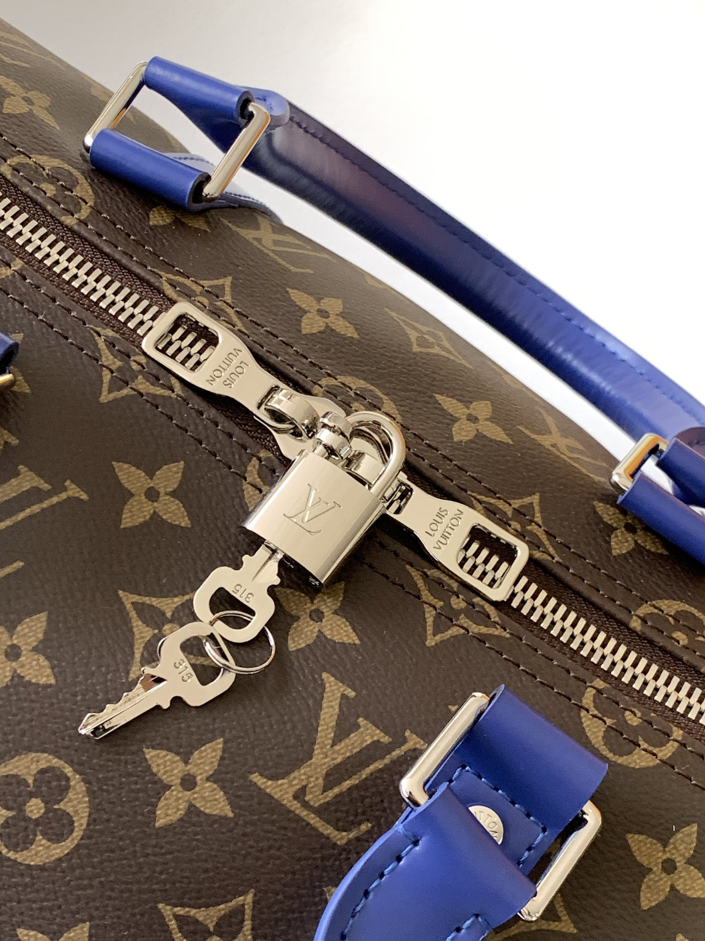L0*is V*t0n Keepall Bandoulière 50 M46772