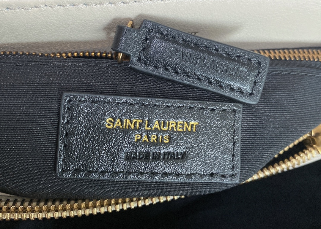 Y*L LOULOU MEDIUM IN QUILTED LEATHER BLANC VINTAGE 12.5 X 8.6 X 3.5 INCHES