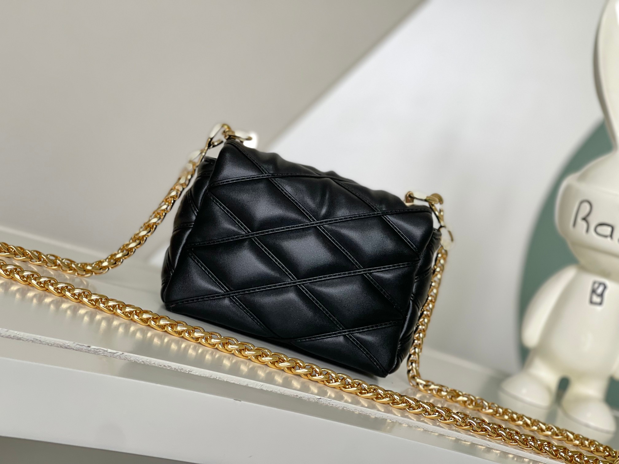 L0*is V*t0n M23625 Pico GO-14 5.9 x 3.9 x 2.6 inches