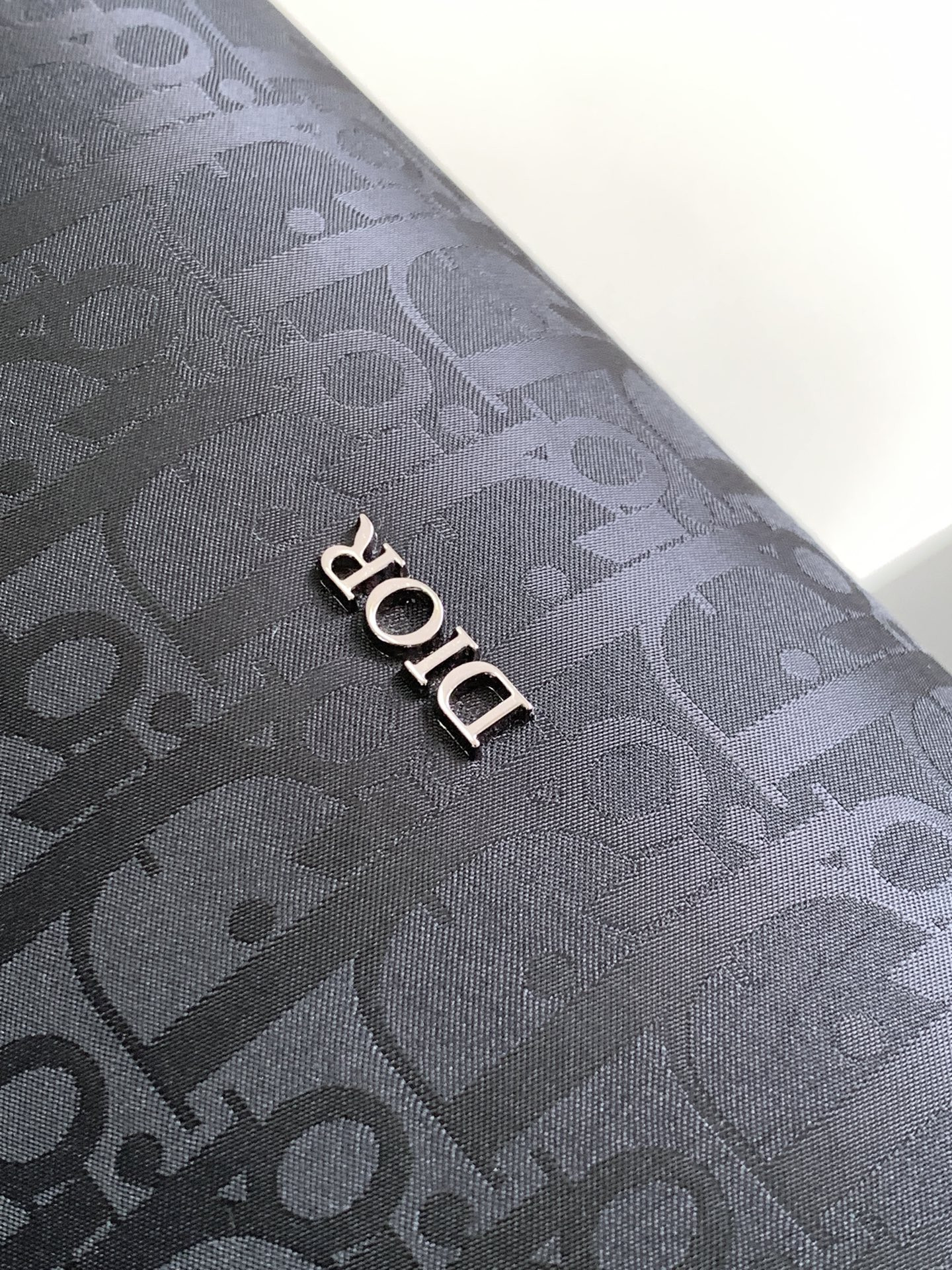 D*0r Lingot Toiletry Bag Black Oblique Mirage Technical Fabric 8.5 x 5 x 4 inches