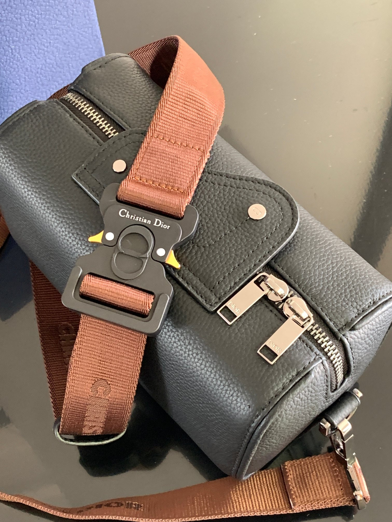 D*0r Lingot Toiletry Bag GRAINED LEATHER BLACK Black Oblique Mirage Technical Fabric 8.5 x 5 x 4 inches