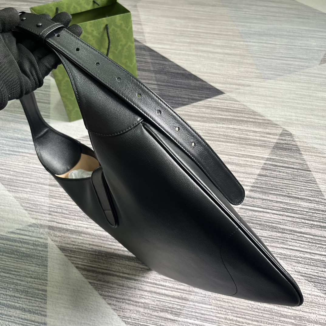 G*u*i APHRODITE LARGE SHOULDER BAG BLACK 18"W x 11.8"H x 0.8"D