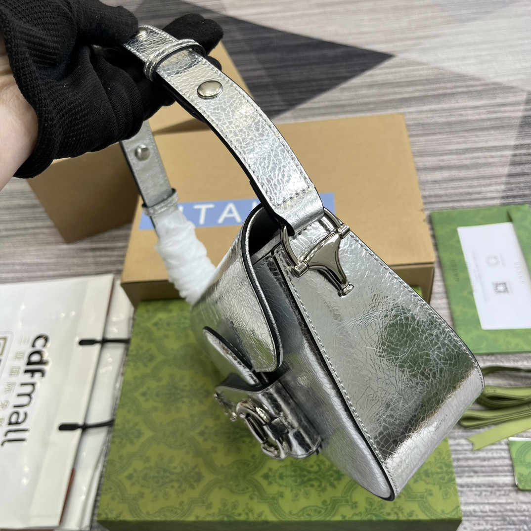 G*u*i HORSEBIT 1955 SMALL SHOULDER BAG Metallic silver 10.4"W x 6.7-4.1"H x 3.1-1.6"D