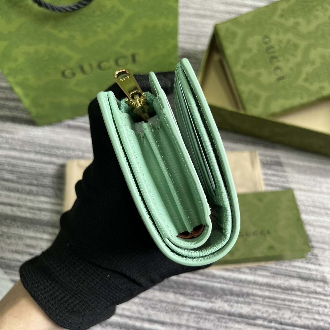 G*u*i Script Zip-Around Wallet green 14 x 18.5 x 3cm