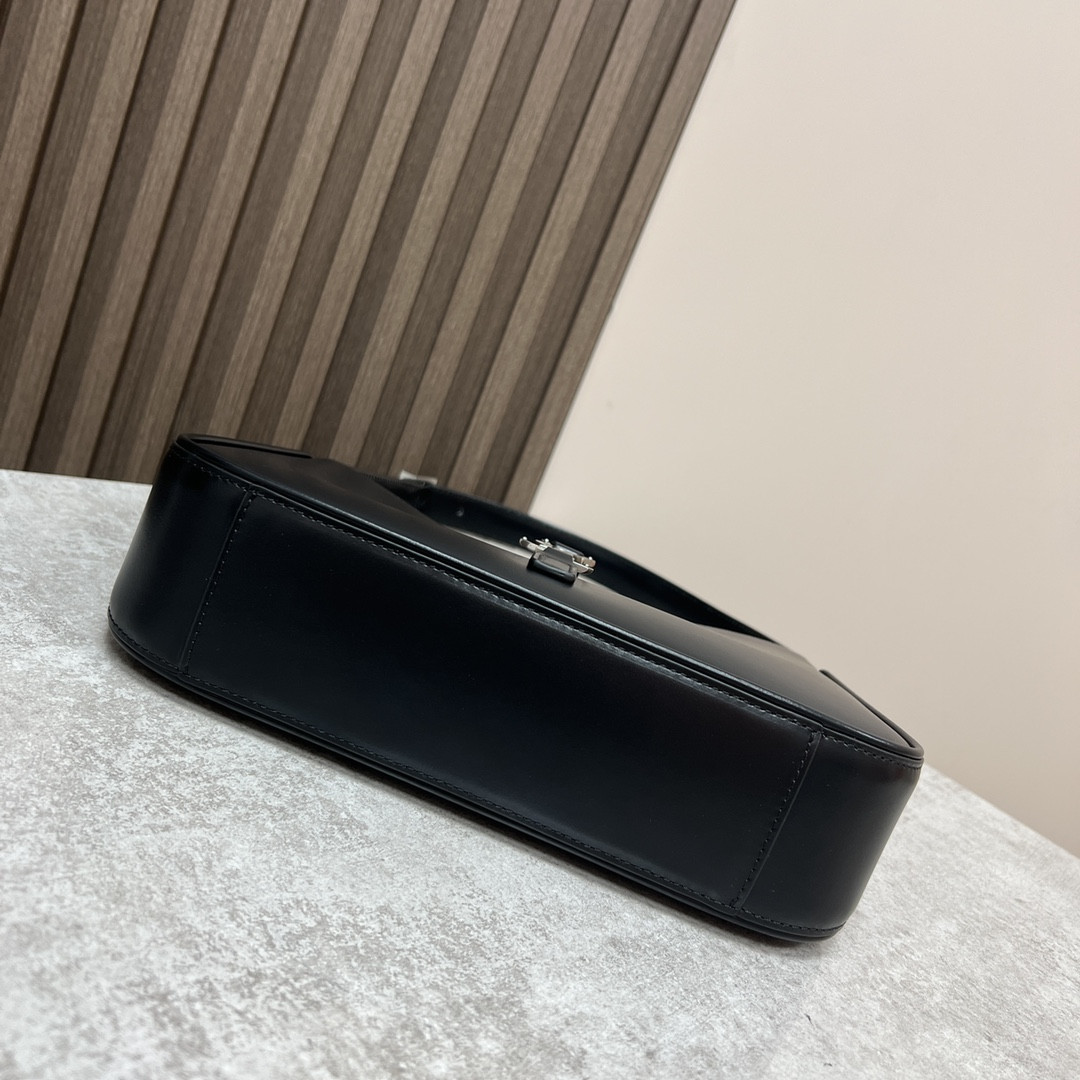 Y*L LE 5 À 7 IN SMOOTH LEATHER NOIR SILVER 9 X 6.3 X 2.5 INCHES