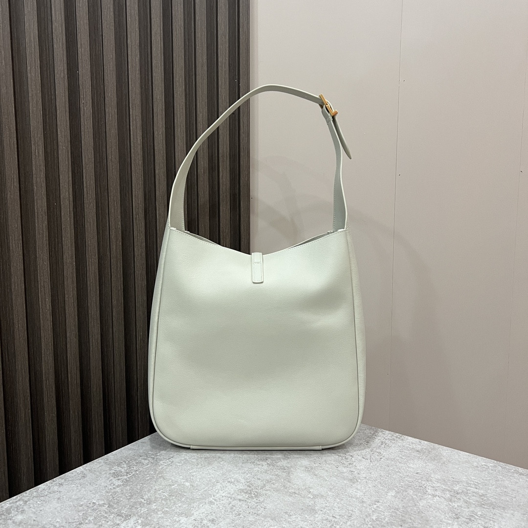 Y*L LE 5 À 7 S*pPLE LARGE IN SMOOTH LEATHER BLANC VINTAGE 11.8" X 11" X 4.3"