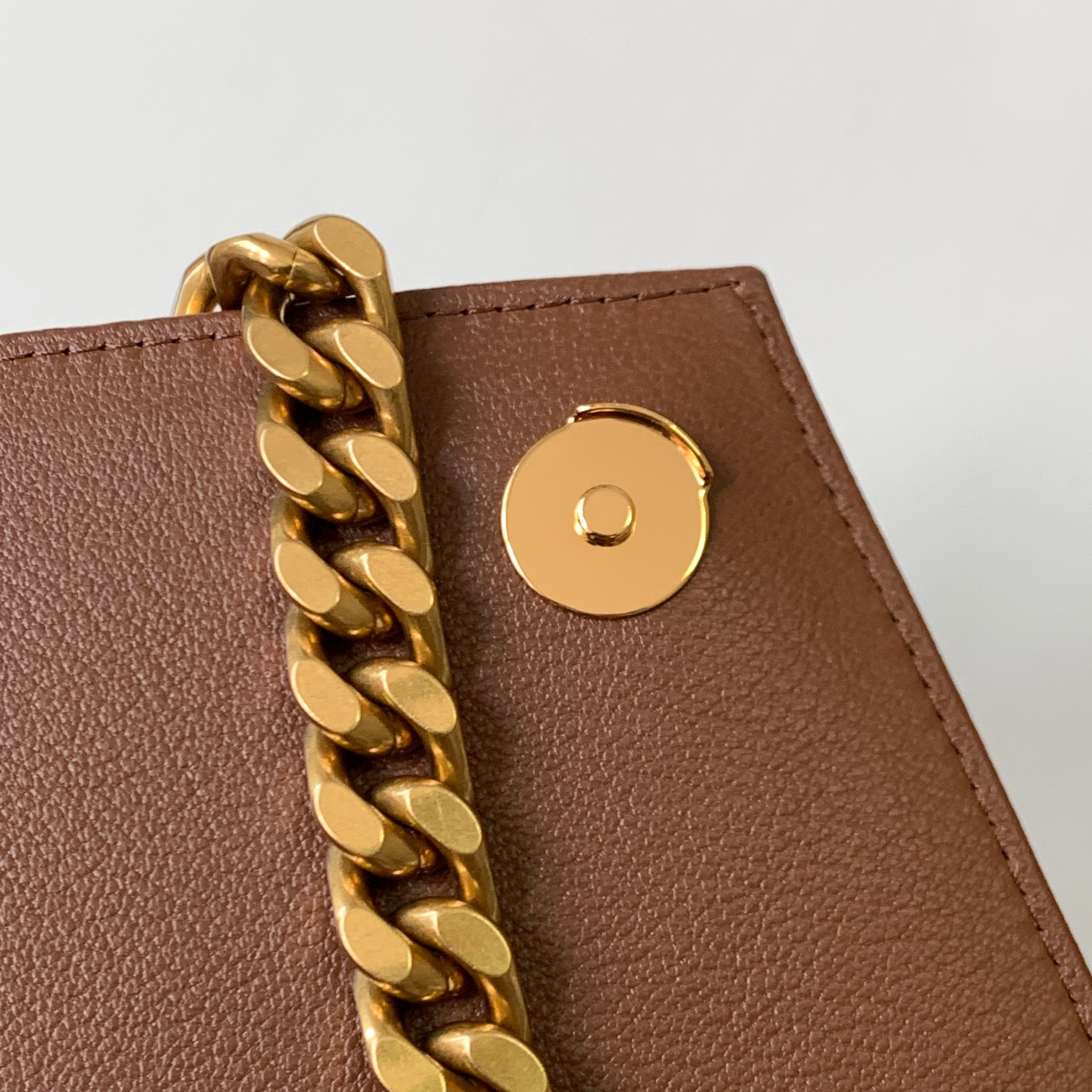 Y*L COLLEGE MEDIUM IN QUILTED LEATHER COFFEE 9.4 X 6.6 X 2.5 INCHES