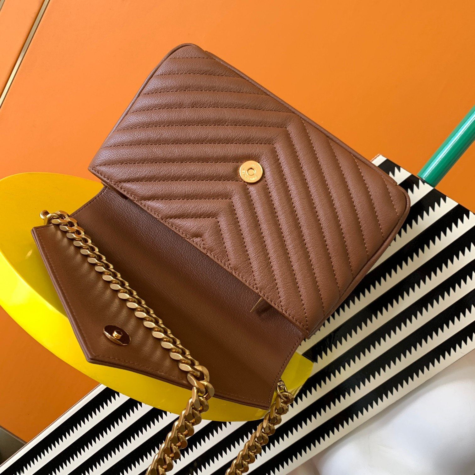 Y*L COLLEGE MEDIUM IN QUILTED LEATHER COFFEE 9.4 X 6.6 X 2.5 INCHES