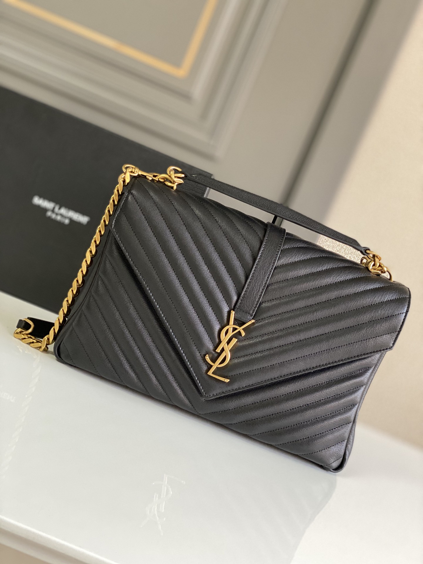 Y*L COLLEGE LARGE IN QUILTED LEATHER BLACK GOLD 32X21X8 CM