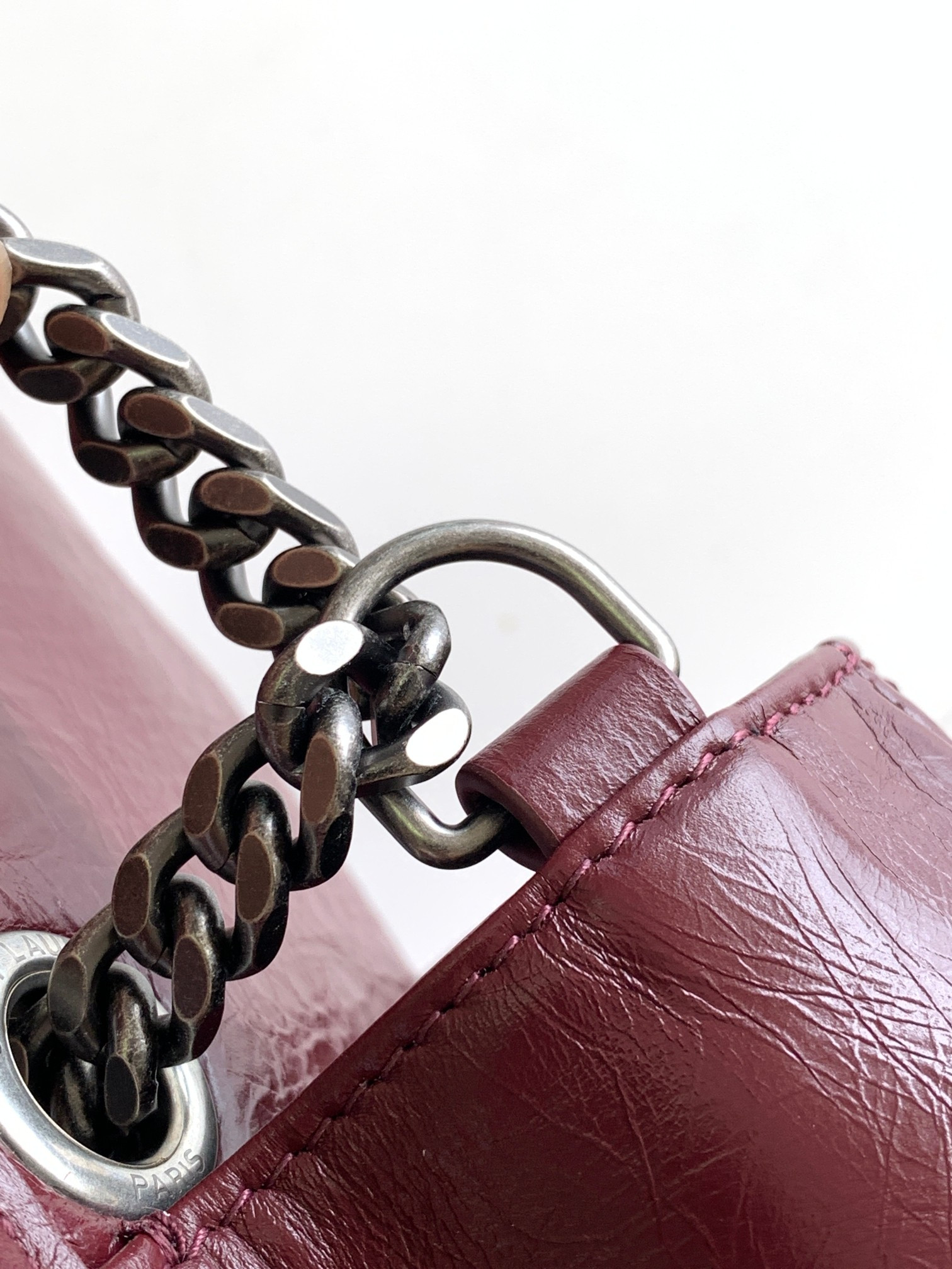 Y*L NIKI MEDIUM IN VINTAGE LEATHER RED 11 X 7.8 X 3.3 INCHES