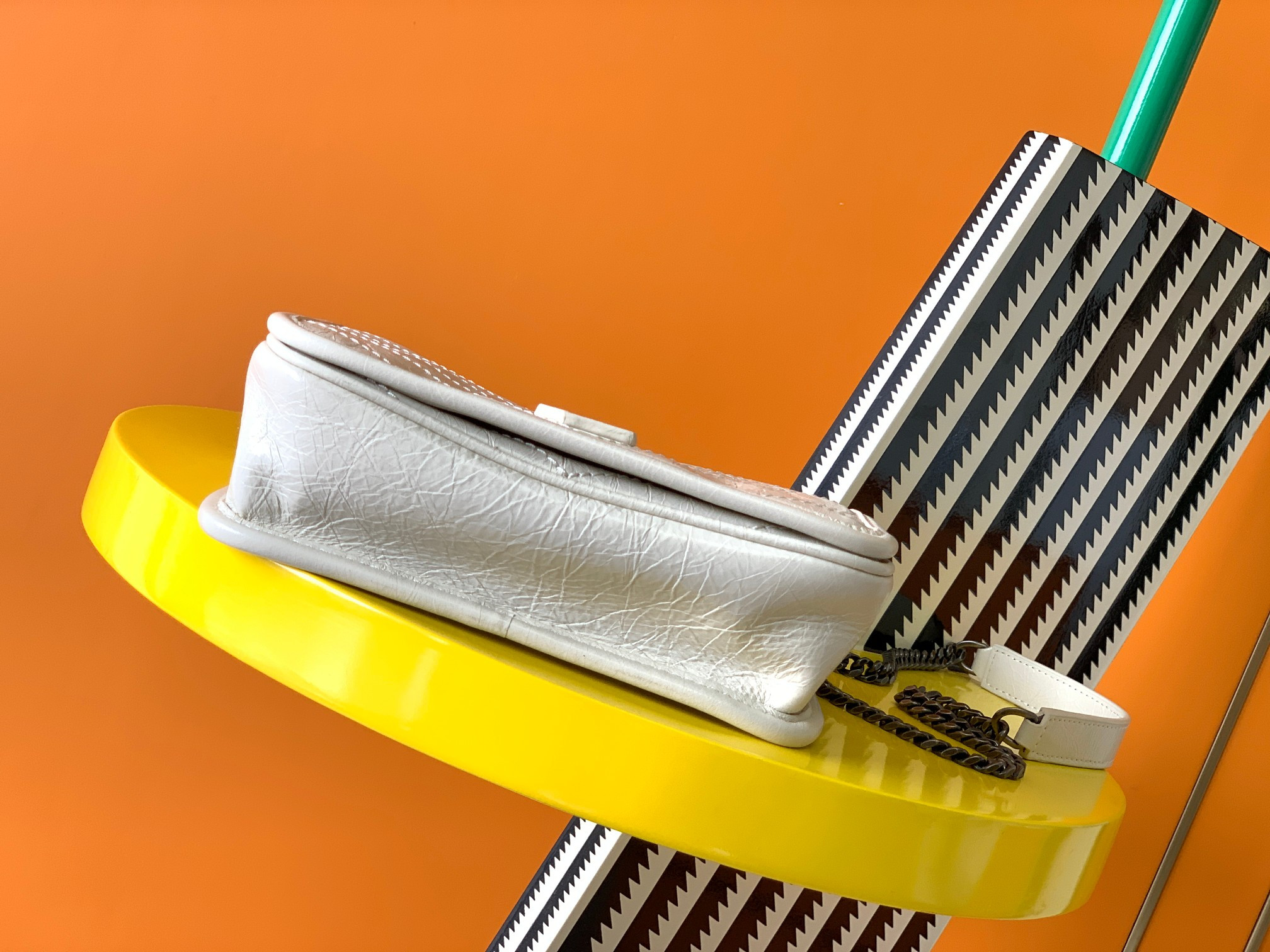 Y*L NIKI CHAIN WALLET IN SHINY LEATHER WHITE 19 x 15 x 6 CM