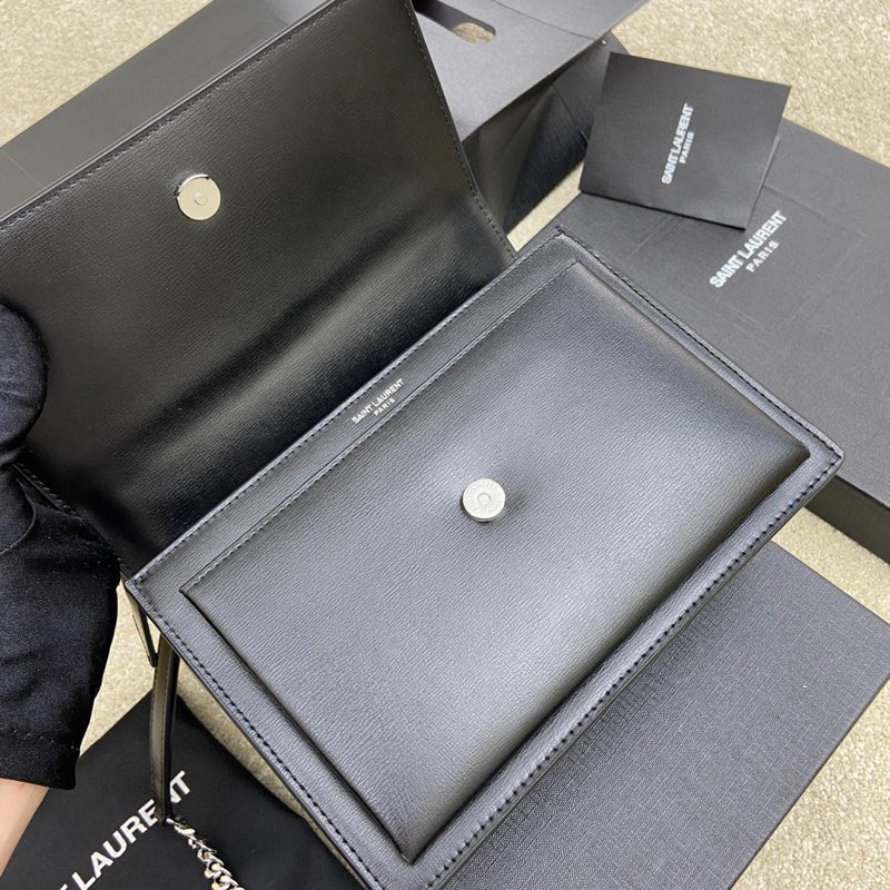 Y*L SUNSET MEDIUM IN SMOOTH LEATHER 8 X 6.2 X 2.5 INCHES