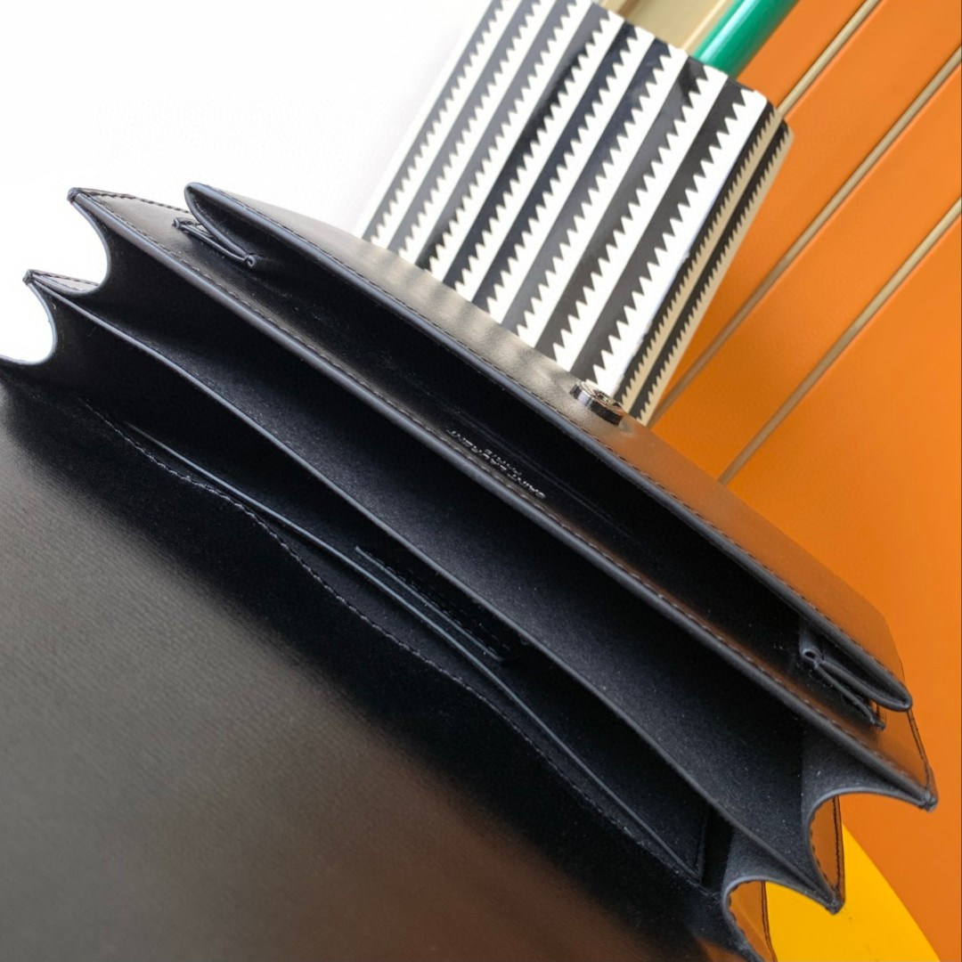 Y*L SUNSET MEDIUM IN SMOOTH LEATHER NOIR 8 X 6.2 X 2.5 INCHES