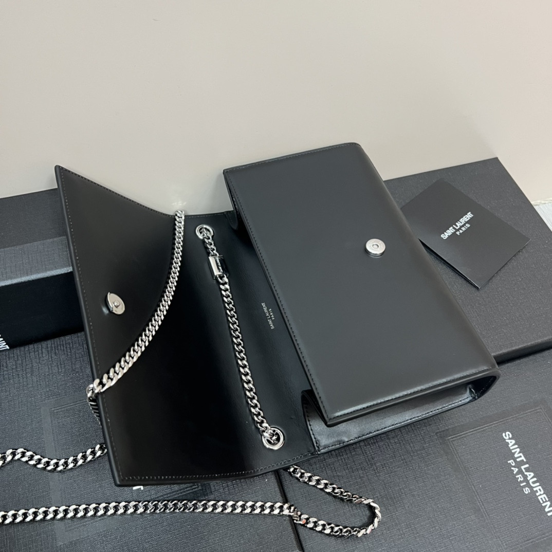 Y*L KATE MEDIUM IN SMOOTH LEATHER BLACK SILVER 9.4 X 5.7 X 2.1 INCHES