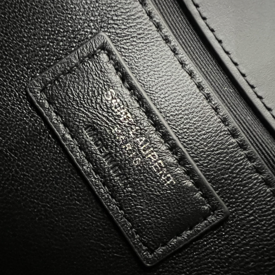 Y*L KATE MEDIUM IN SMOOTH LEATHER BLACK SILVER 9.4 X 5.7 X 2.1 INCHES