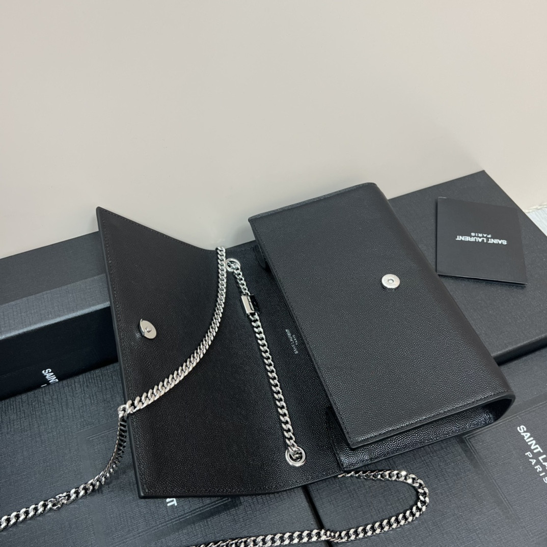 Y*L KATE MEDIUM IN GRAIN DE POUDRE EMBOSSED LEATHER BLACK SILVER 9.4 X 5.7 X 2.1 INCHES