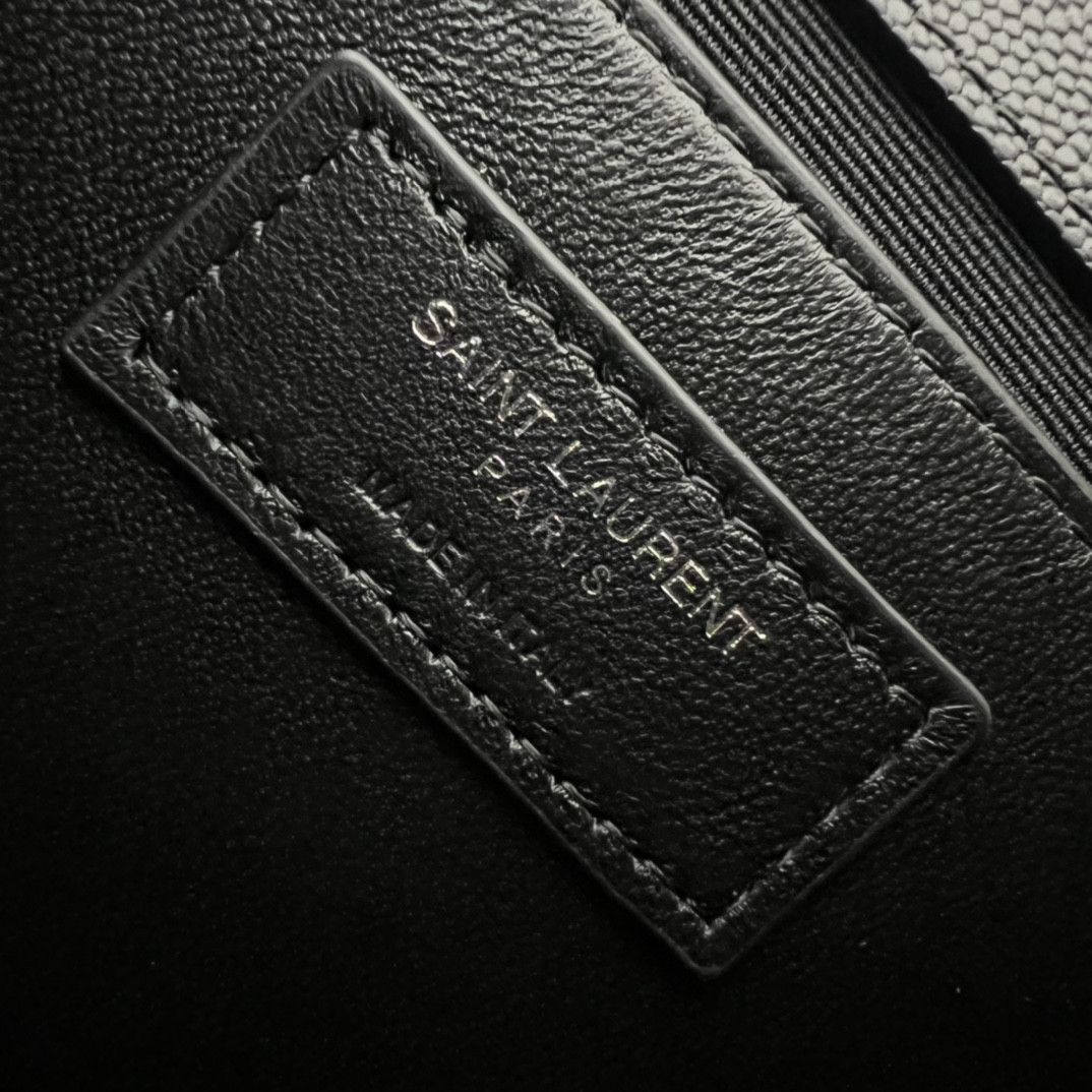 Y*L KATE MEDIUM IN GRAIN DE POUDRE EMBOSSED LEATHER BLACK SILVER 9.4 X 5.7 X 2.1 INCHES