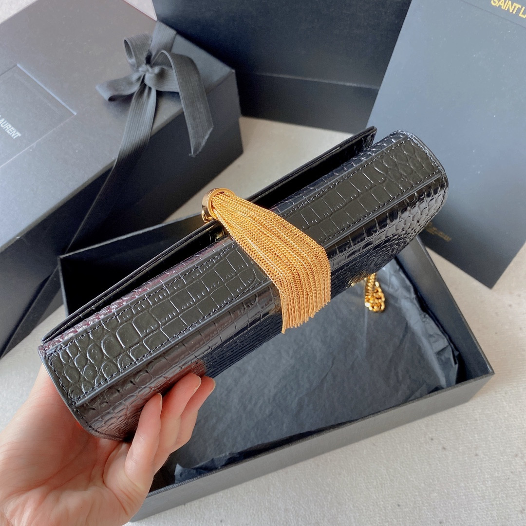 Y*L KATE SMALL IN GRAIN DE POUDRE EMBOSSED LEATHER BLACK 7.8 X 4.9 X 1.9 INCHES