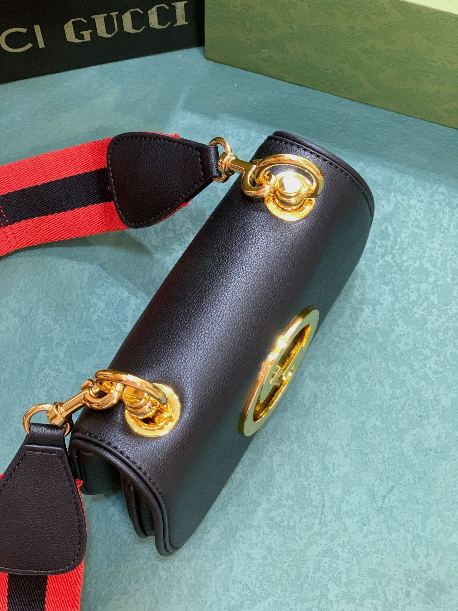 G*u*i BLONDIE MINI BAG BLACK 8.7"W x 5.1"H x 2.2"D