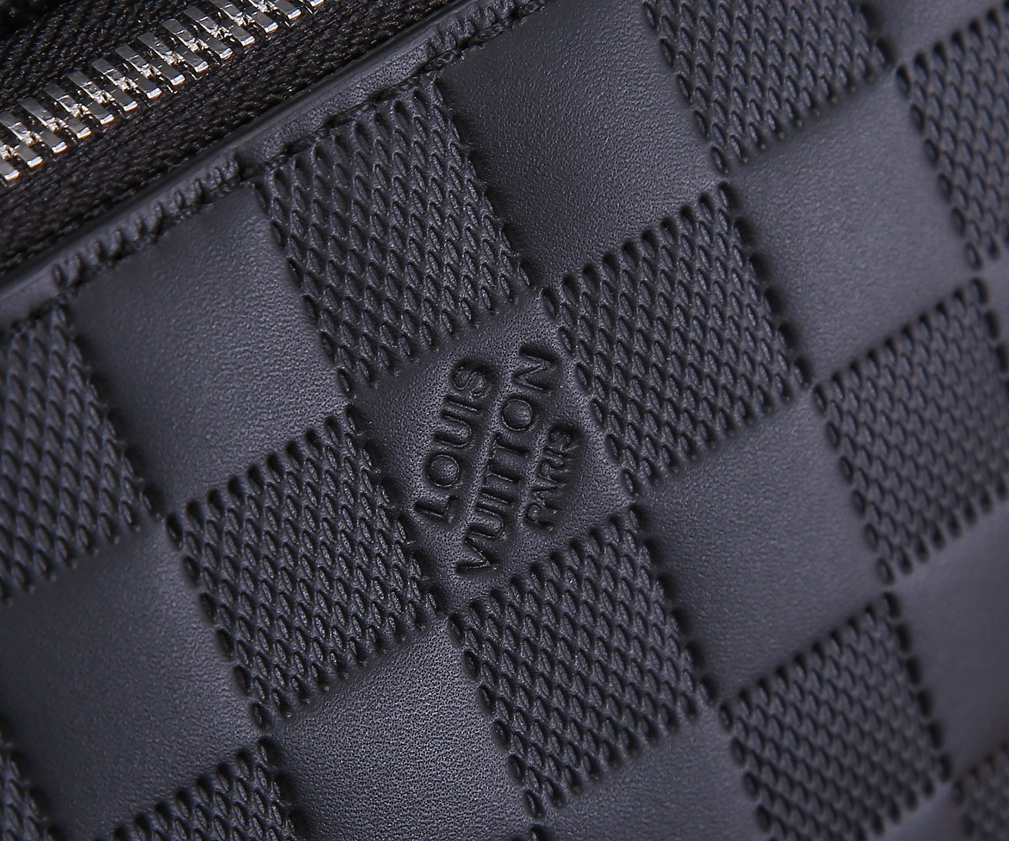 L0*is V*t0n N40501 Avenue Backpack 40 x 31 x 15 cm