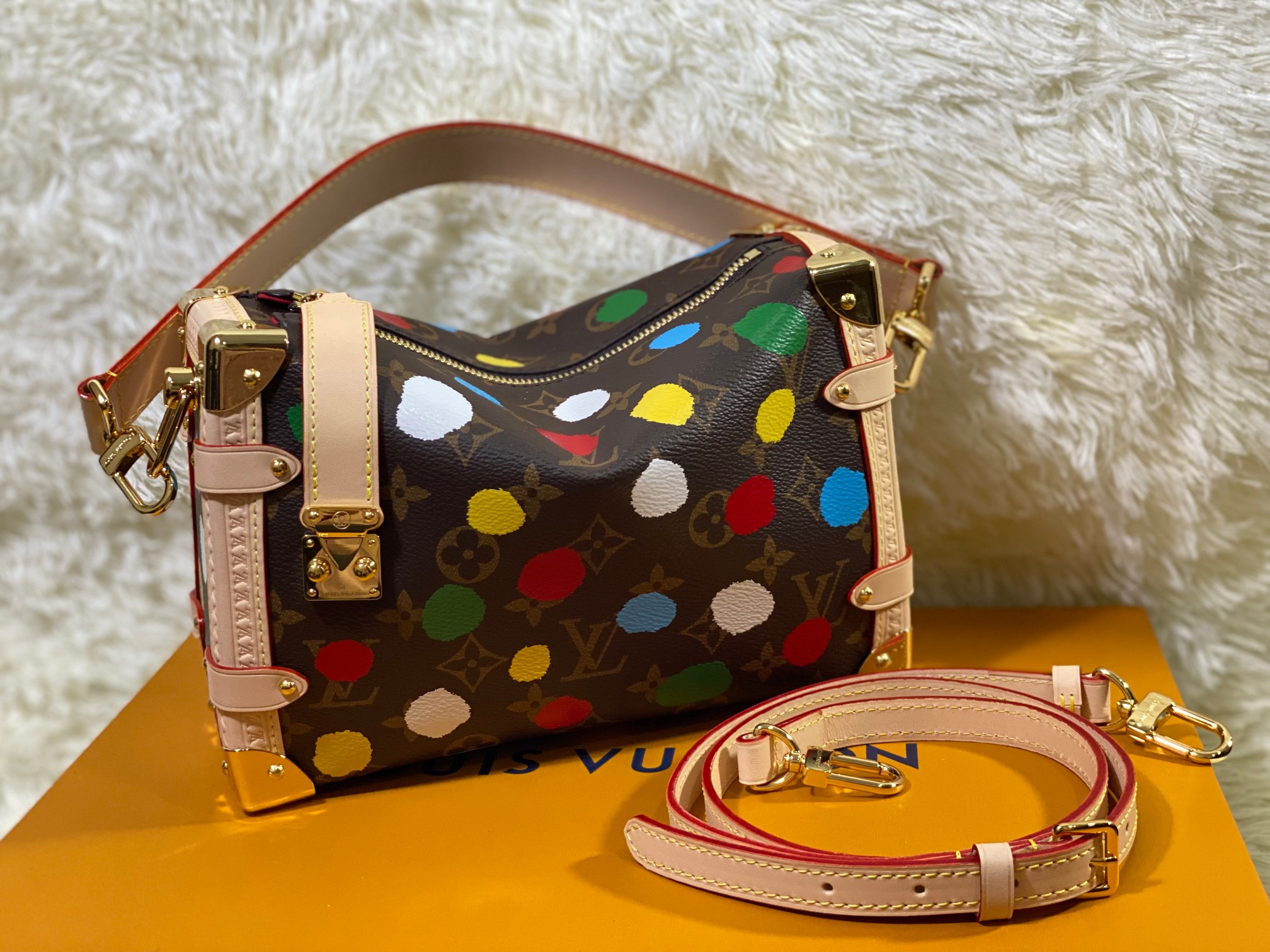 L0*is V*t0n M46396 21x14x6cm