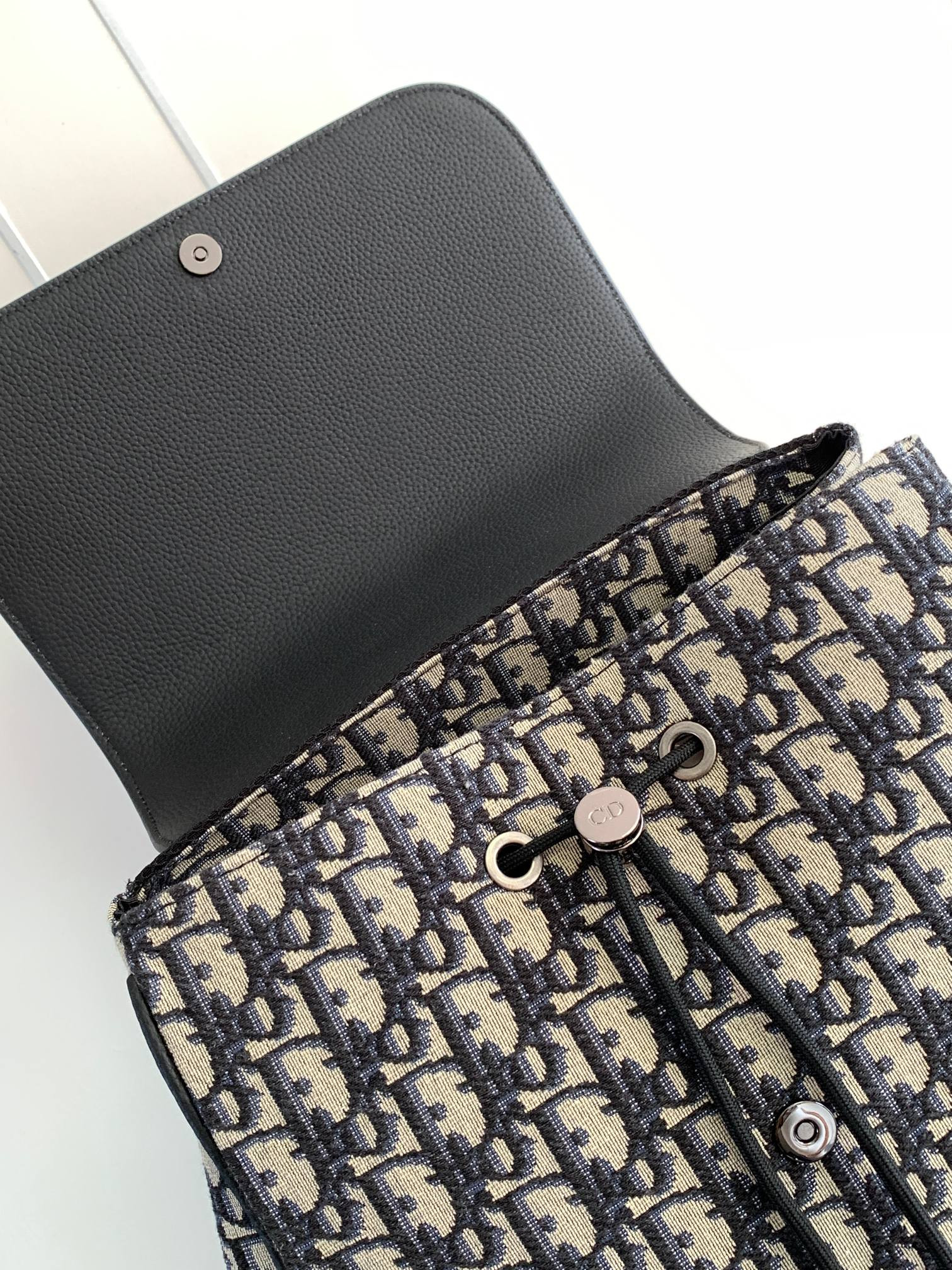 D*0r Saddle Backpack 10.5 x 16 x 5.5 inches